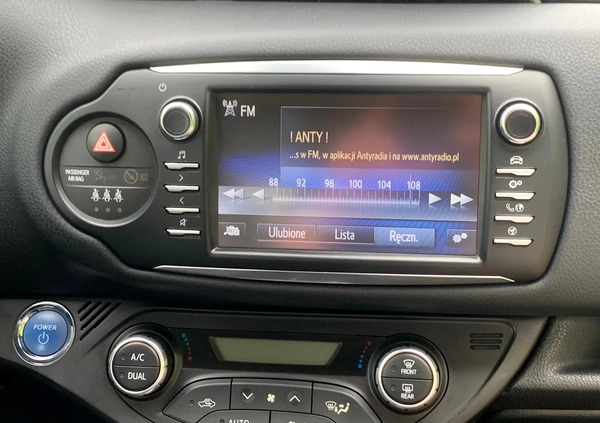 Toyota Yaris cena 56500 przebieg: 50500, rok produkcji 2018 z Pruszków małe 154
